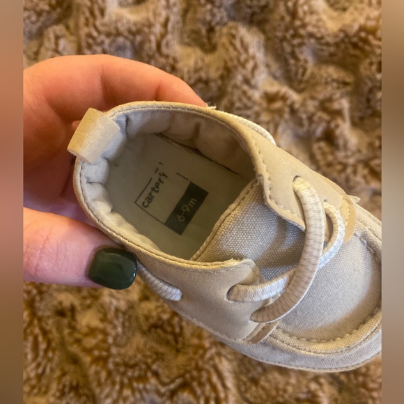 Boys Carter’s beige slip on loafers in 6-9 months - Picture 4 of 4
